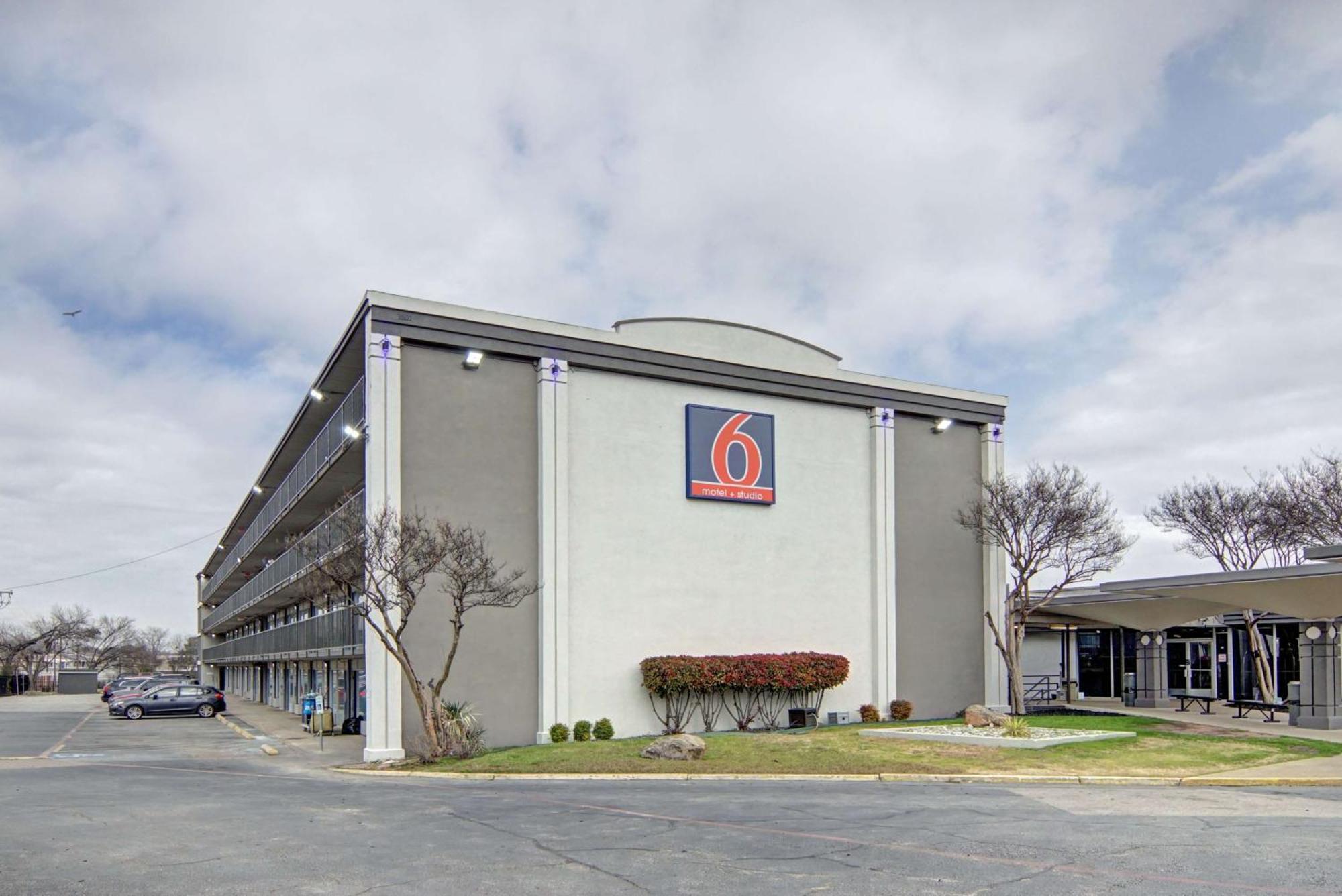 Studio 6 Mesquite, Tx Town East Экстерьер фото